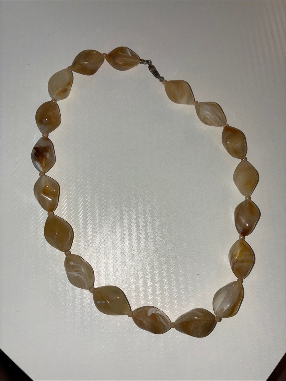 Vintage 60s 70s Butterscotch Marbled Lucite Statement Bead Necklace 16”